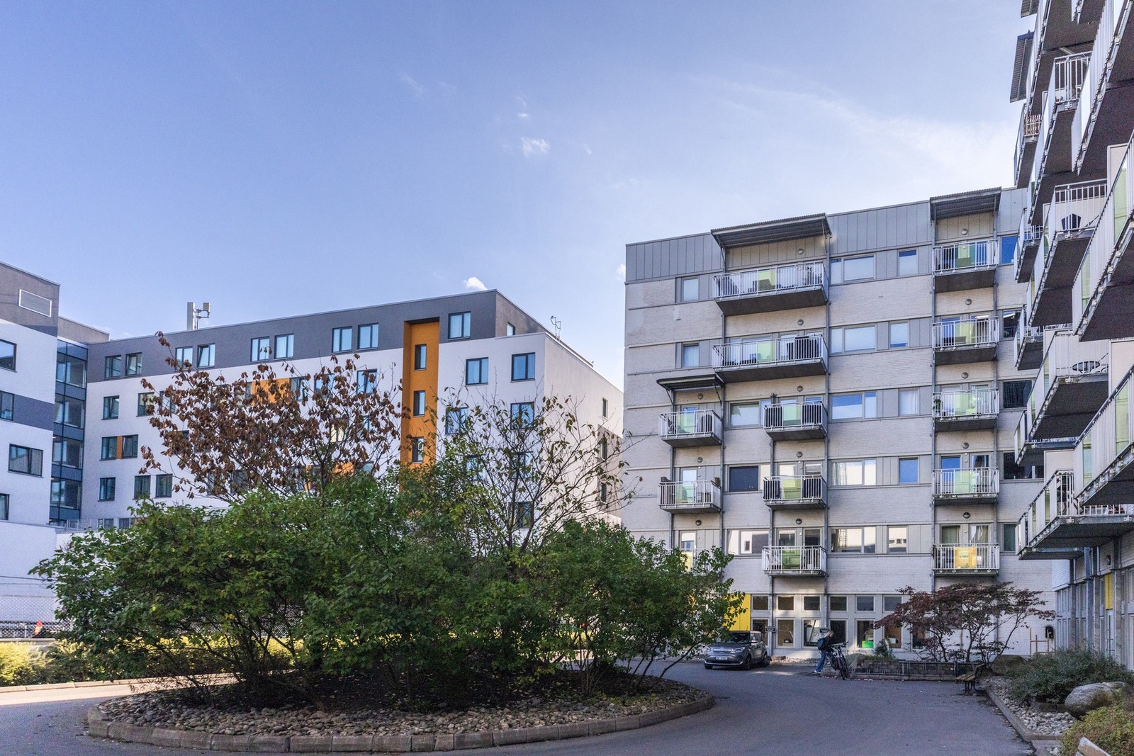 Sameiet Sandakerveien 74 består av 132 boligseksjoner og 2 næringsseksjoner. Galleribilde
