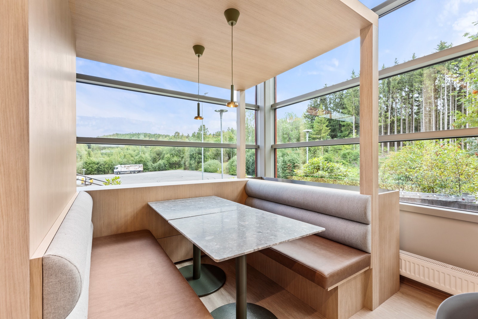 Nyrenovert kantine Galleribilde