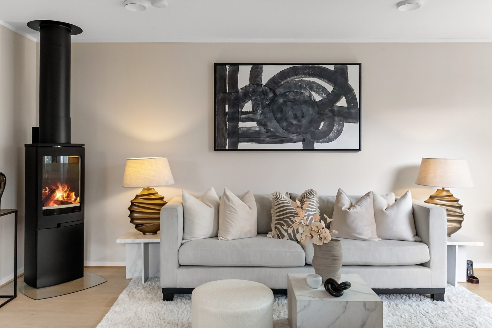 Et åpent allrom med god møbleringsfrihet. Galleribilde