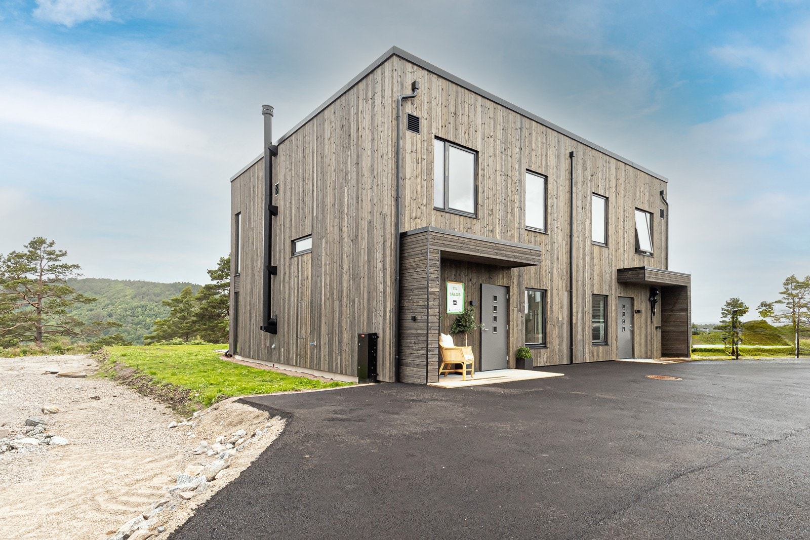 Gode parkeringsmuligheter på egen tomt Galleribilde