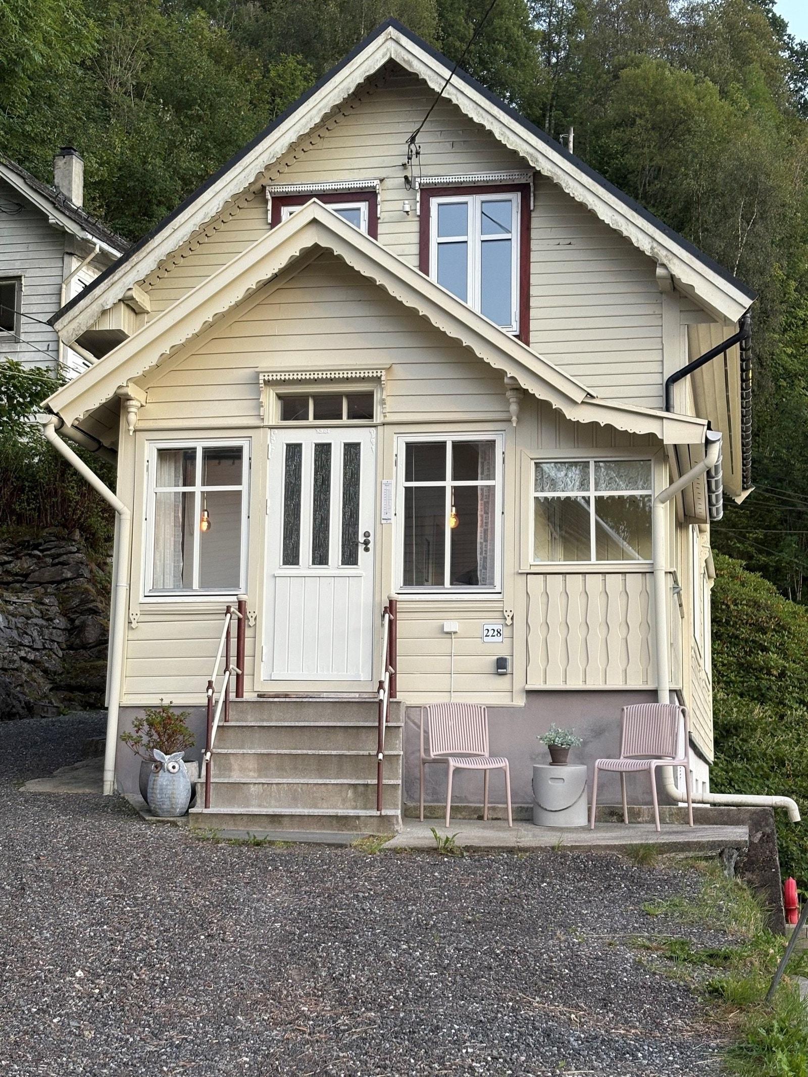 Koselig enebolig. Galleribilde