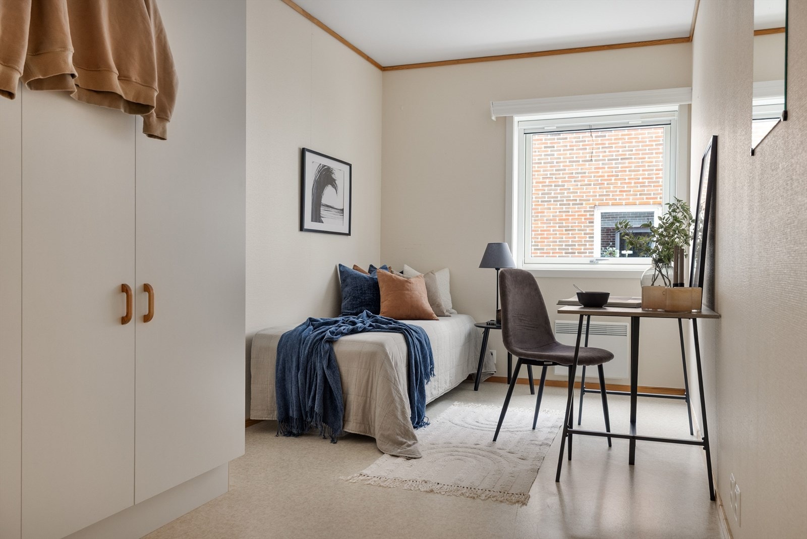 Soverom 2 er også et lyst og hyggelig rom av god størrelse. Galleribilde