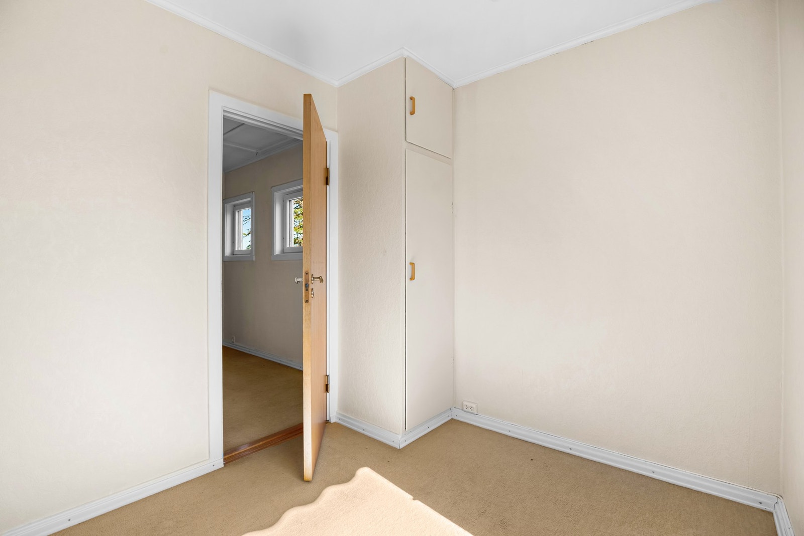 Alle tre soverommene har lagringsplass i innebygget skap Galleribilde