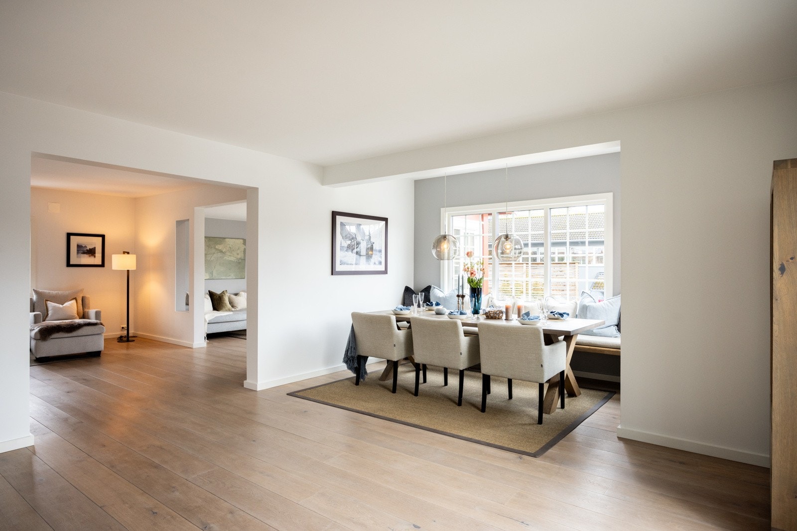 Vakkert heltre eik lamellgulv fra Skovin. Galleribilde