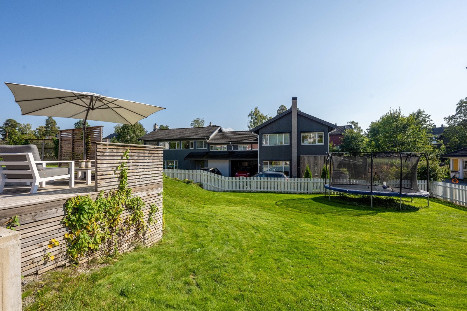 Lettstelt og trivelig. Galleribilde