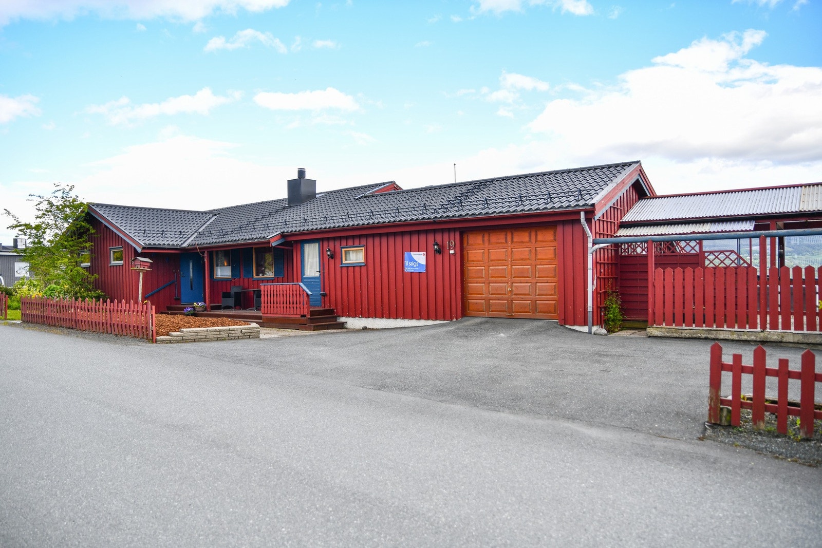 Asfaltert gårdsplass Galleribilde