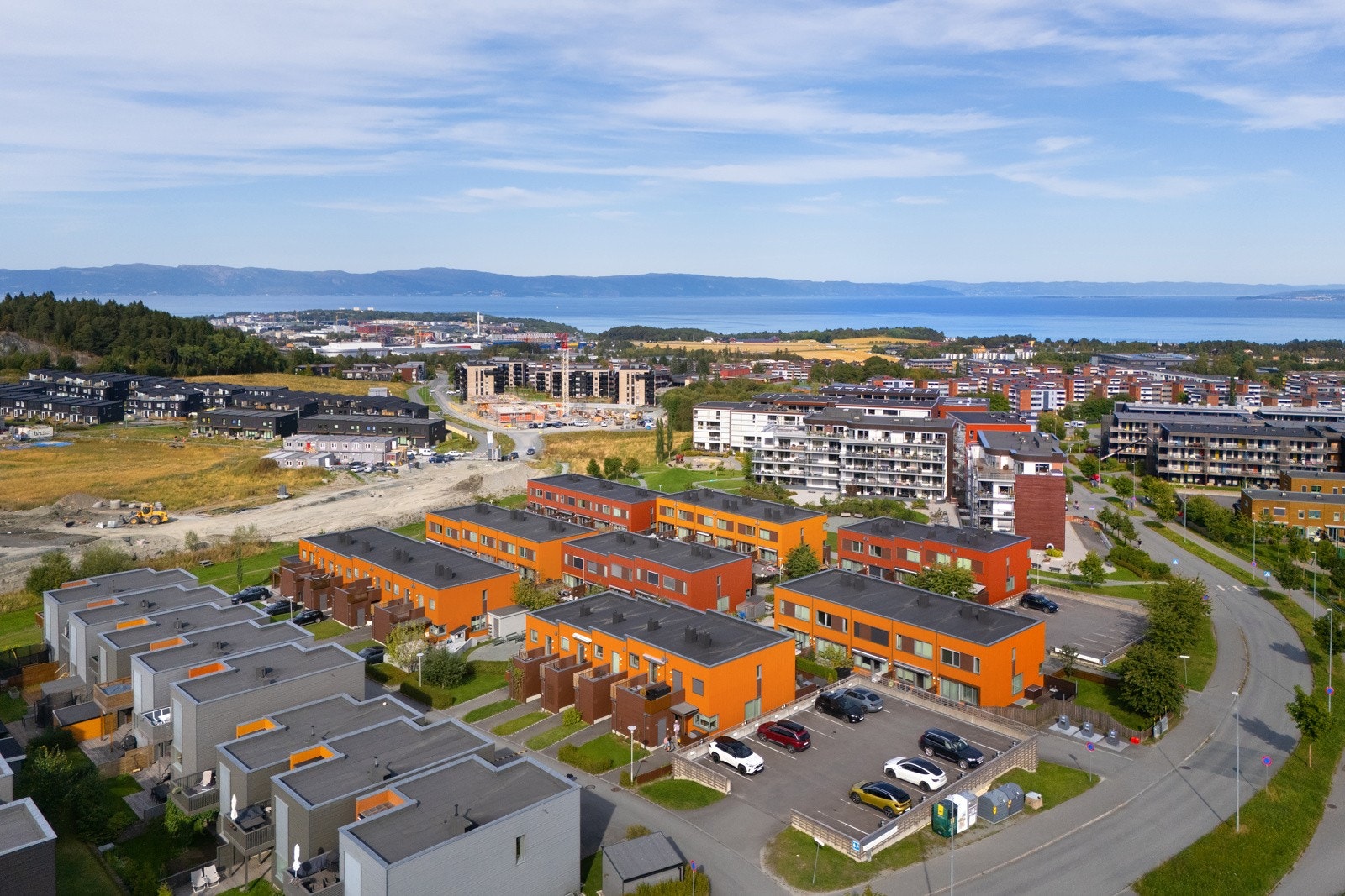 Nærområdet har alt du trenger i det daglige, med kort vei til dagligvare, lekeplasser, skoler og barnehager. Galleribilde