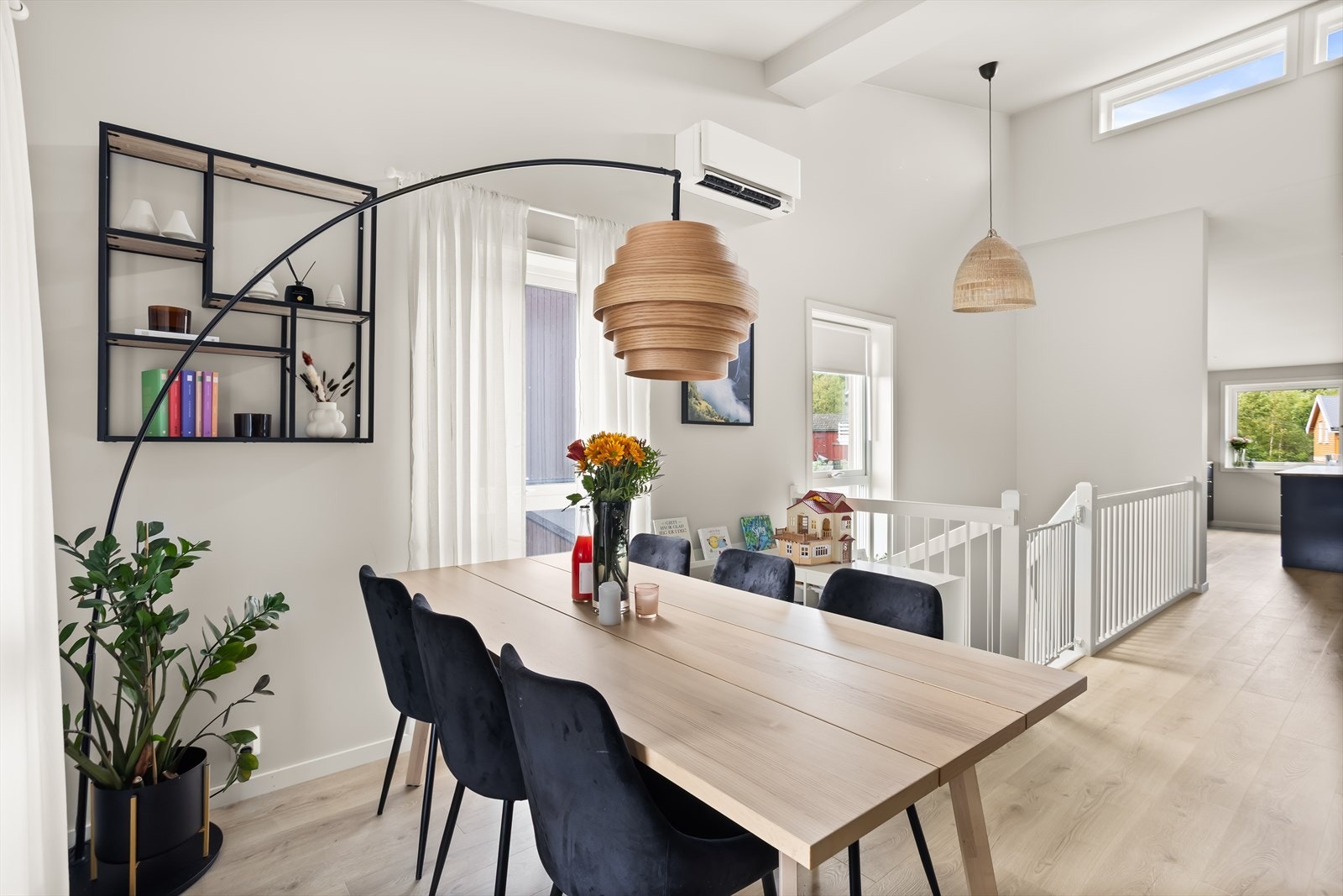 Her kan du invitere familie og venner til et hyggelig måltid! Galleribilde