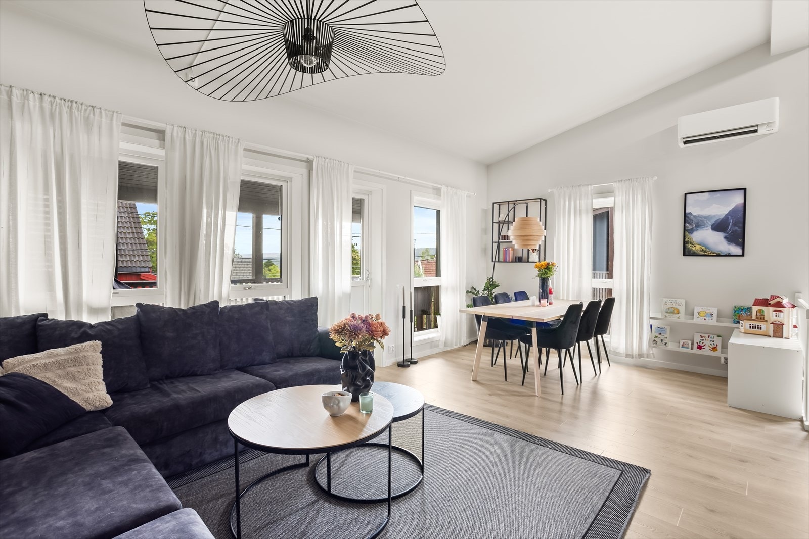 En varmepumpe sørger for behagelig temperatur året rundt. Galleribilde