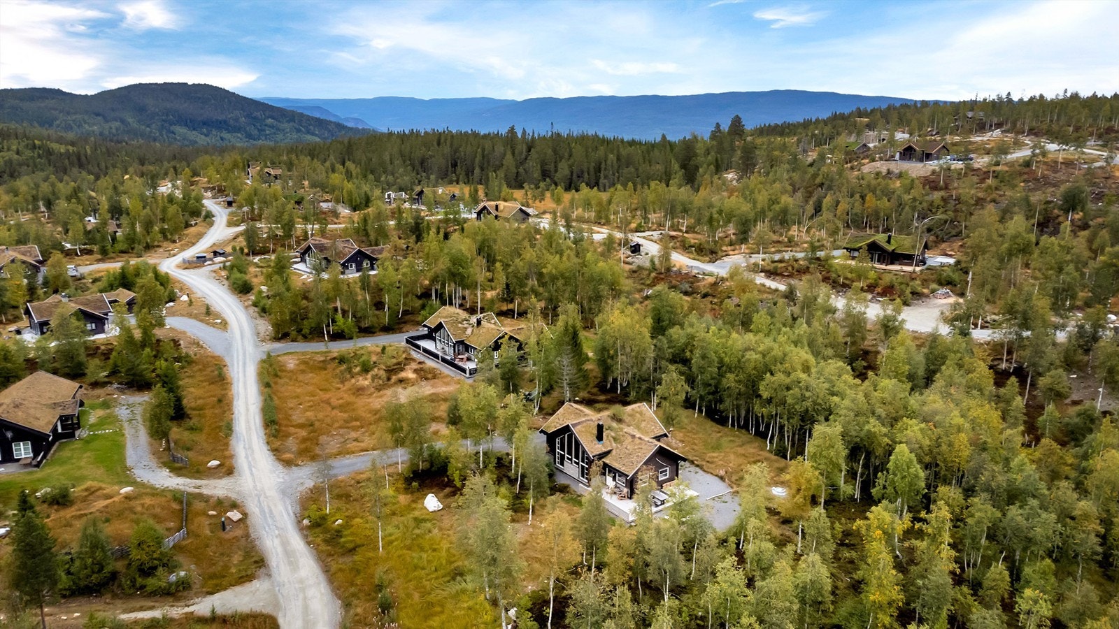 Hytta har bilvei helt frem til eiendommen. Galleribilde