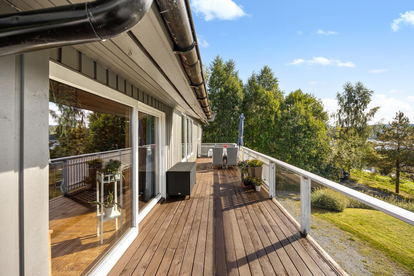 Terrassen måler 42 kvm. Galleribilde