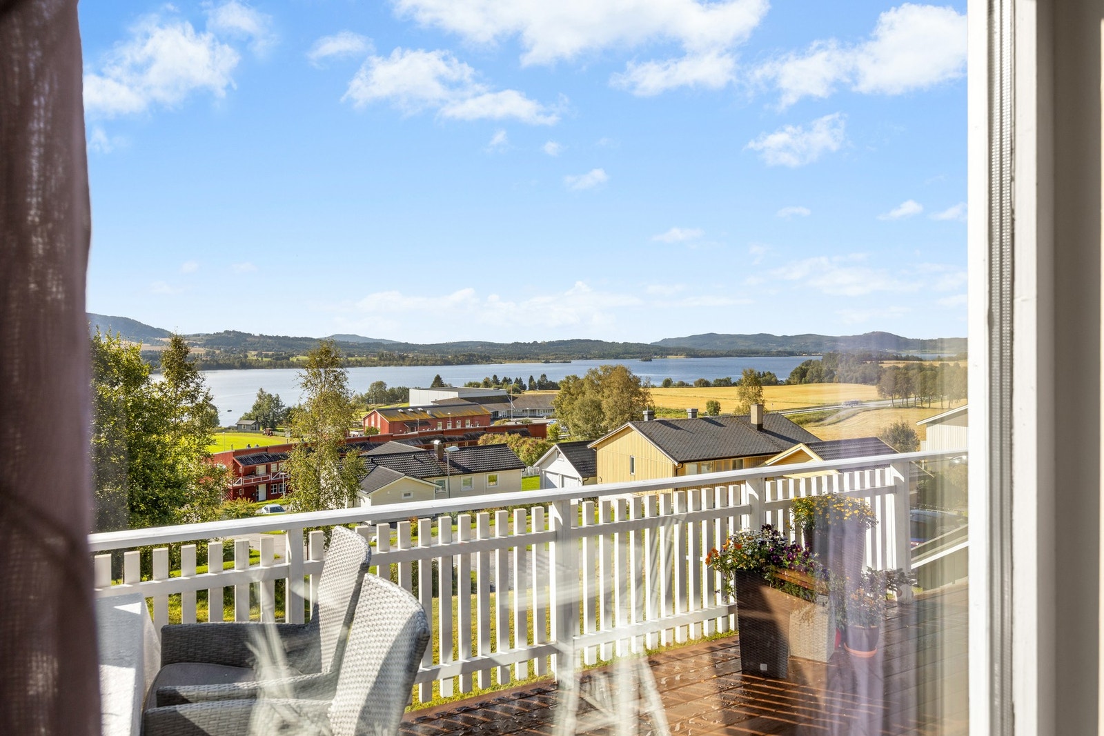 Vakker utsikt til Snåsavatnet! Galleribilde