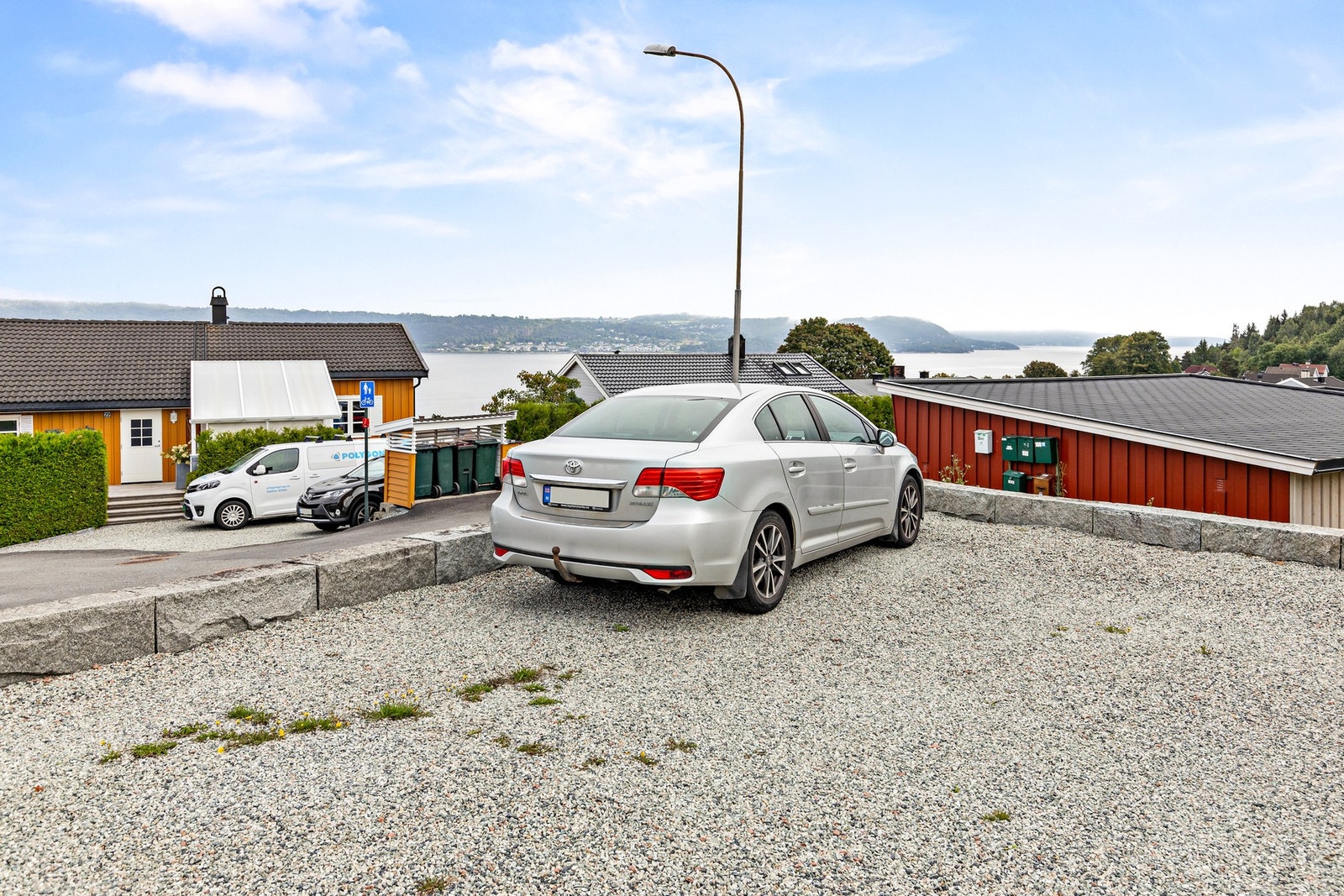 Det medfølger en parkeringsplass. Galleribilde