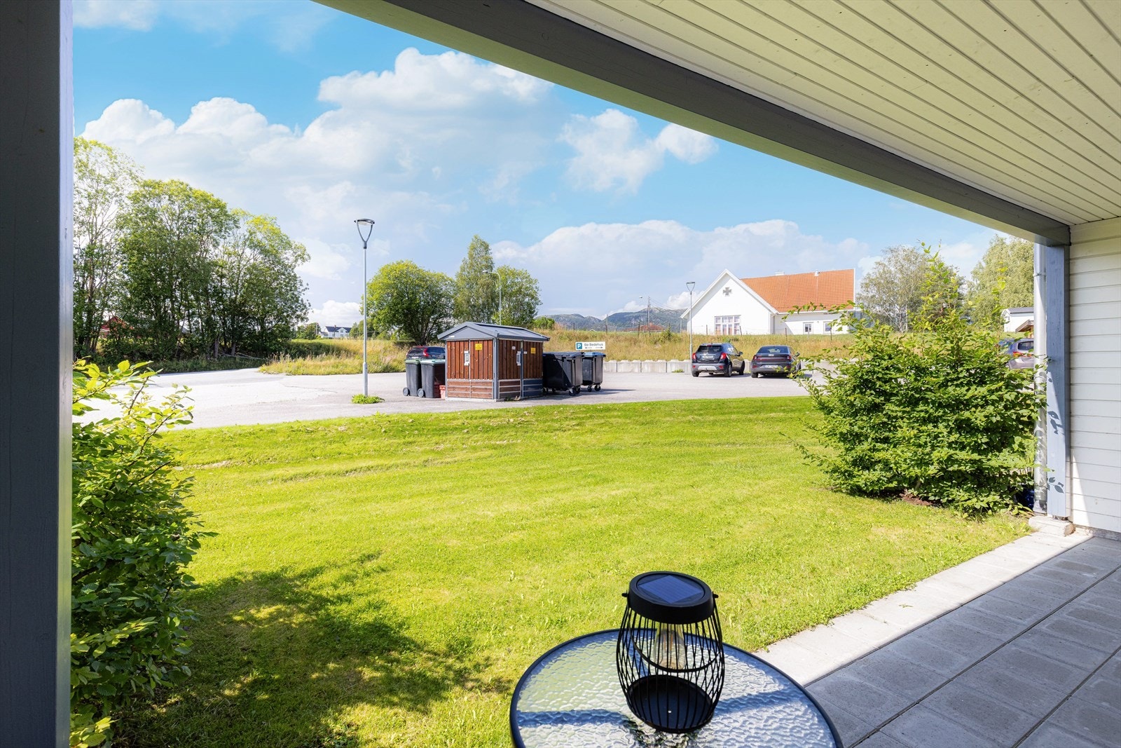 Utsikt fra terrasse. Galleribilde