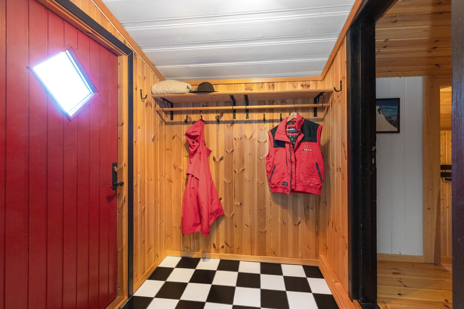 Entré med fliser på gulv Galleribilde