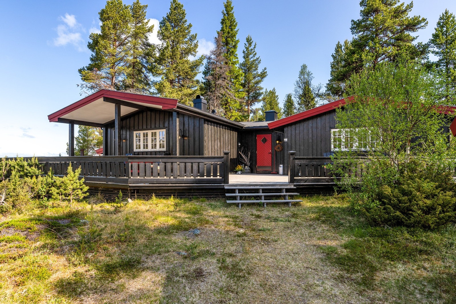 I 2010 ble taktekke, nedløp og takrenner ble skiftet Galleribilde