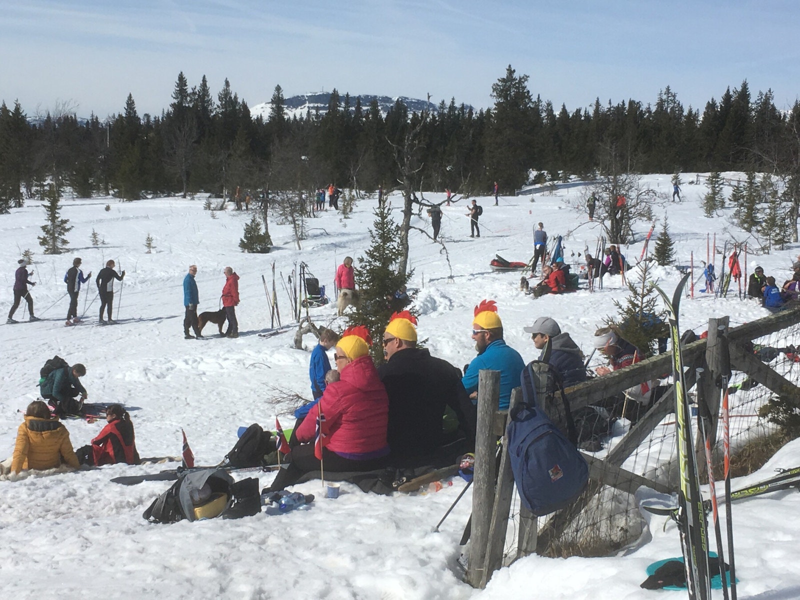 Fra påskefeiring i hytteområdet Galleribilde