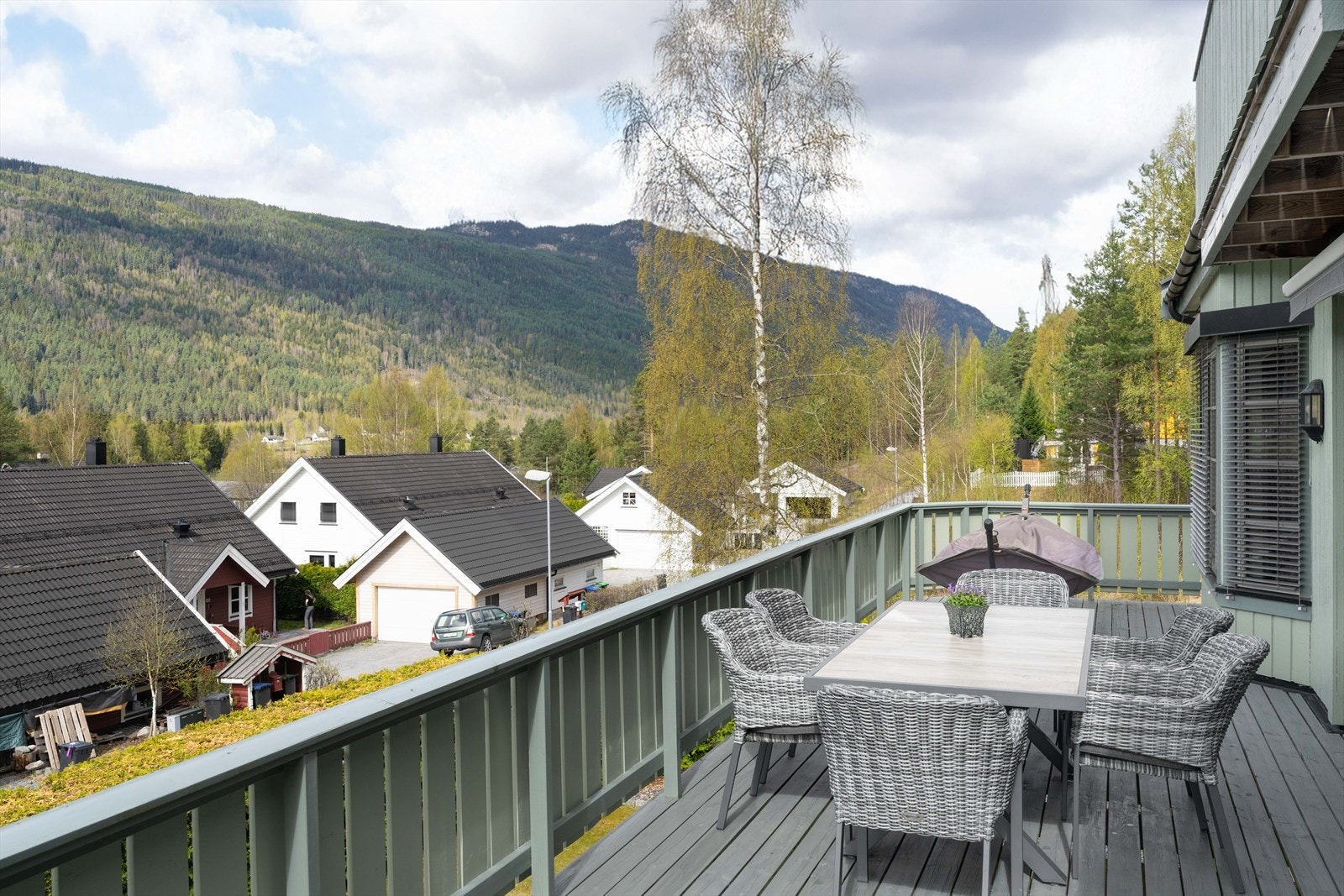 Balkongen i hovedetasjen er på nesten 40 kvm. Galleribilde