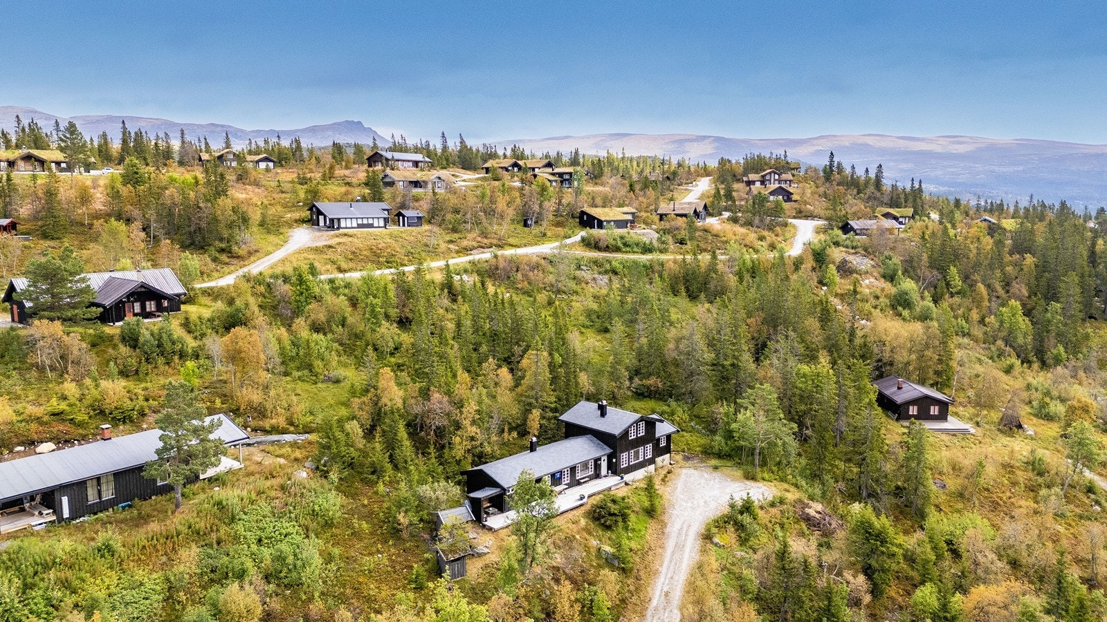 Hytta ligger flott til i et etablert hyttefelt nær Tempelseter i Eggedal. Galleribilde