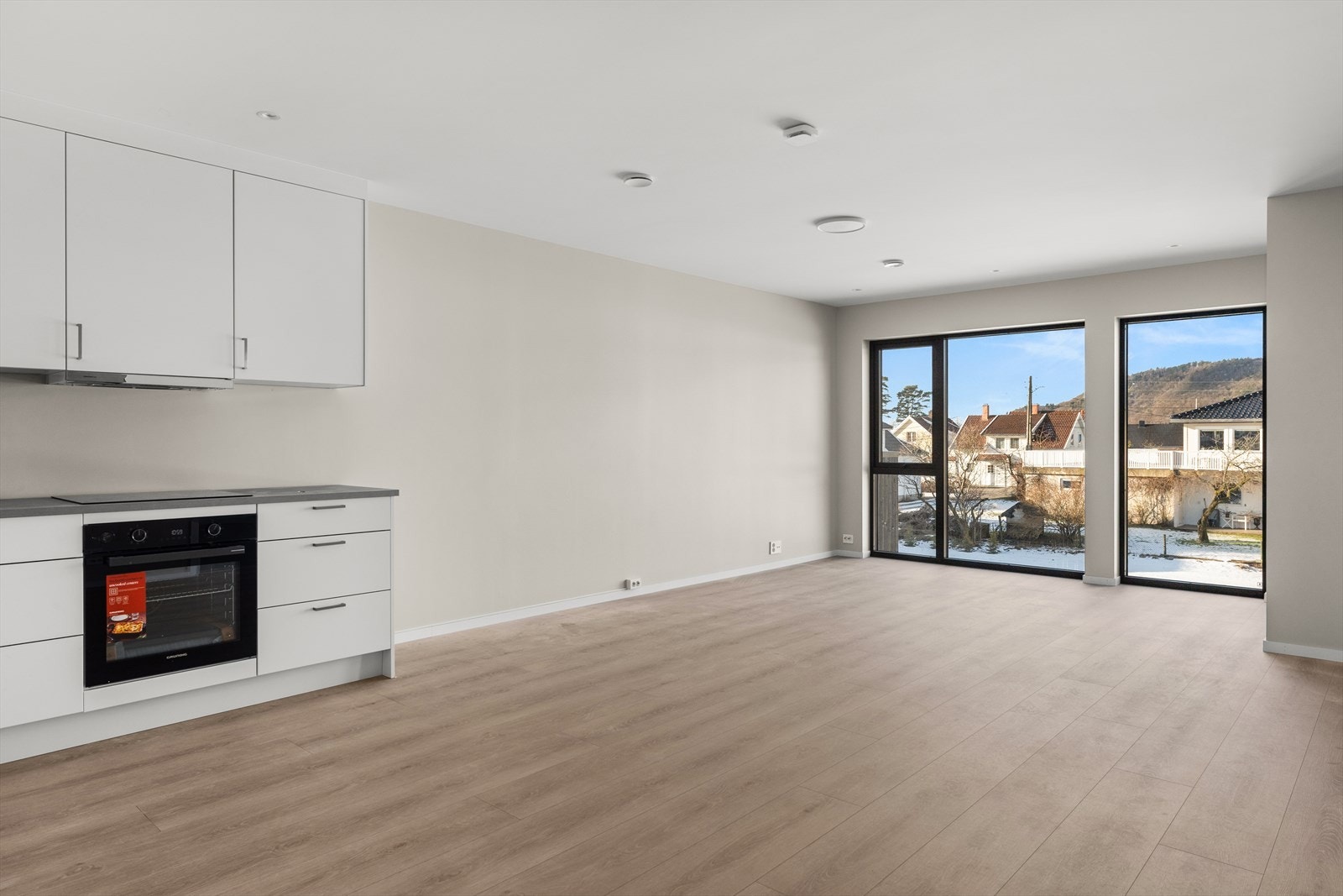 Noen av bildene er fra de andre leilighetene i bygget Galleribilde