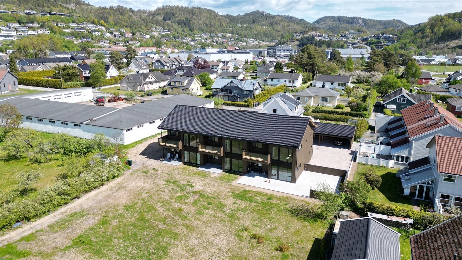 024_.jpg Galleribilde