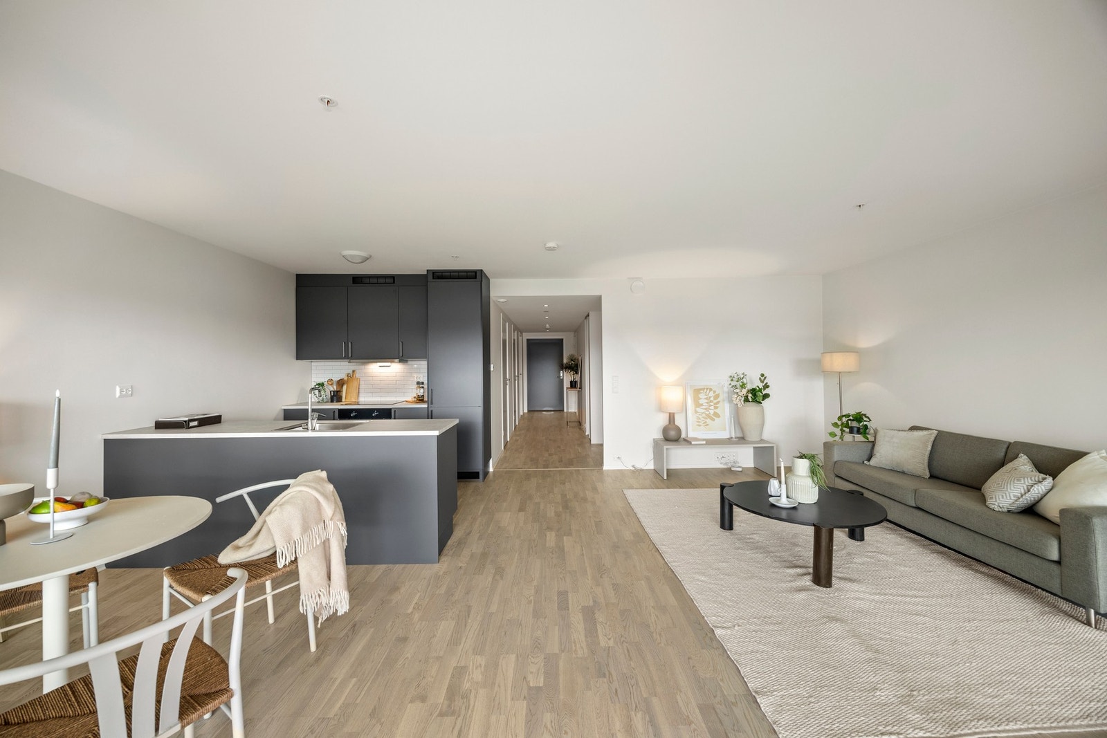 Lekker leilighet (ny i 2025) ved sjøen med god standard og utsikt ut over Borgenfjorden! Galleribilde