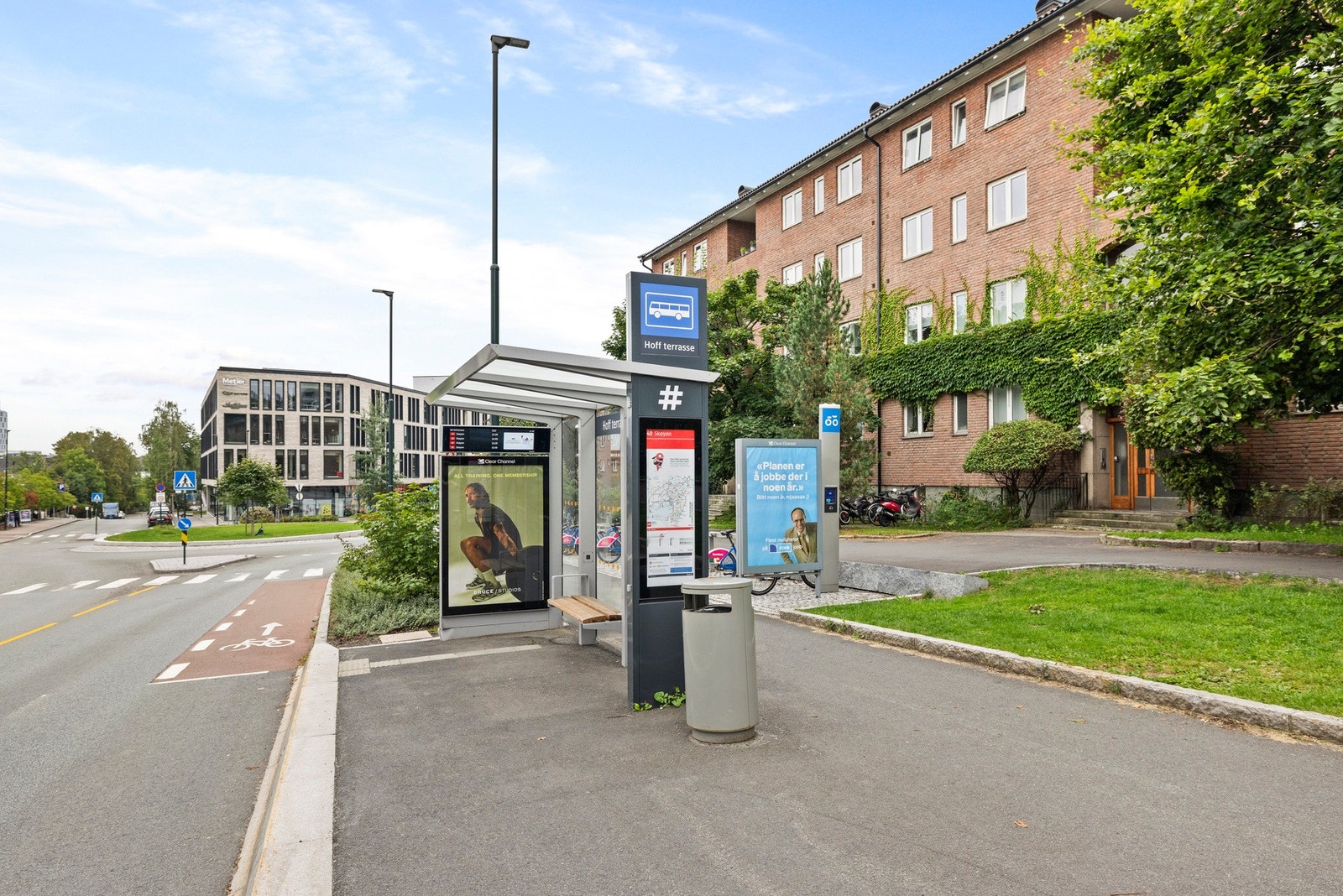 Like ved ligger Hoff Terrasse bussholdeplass Galleribilde