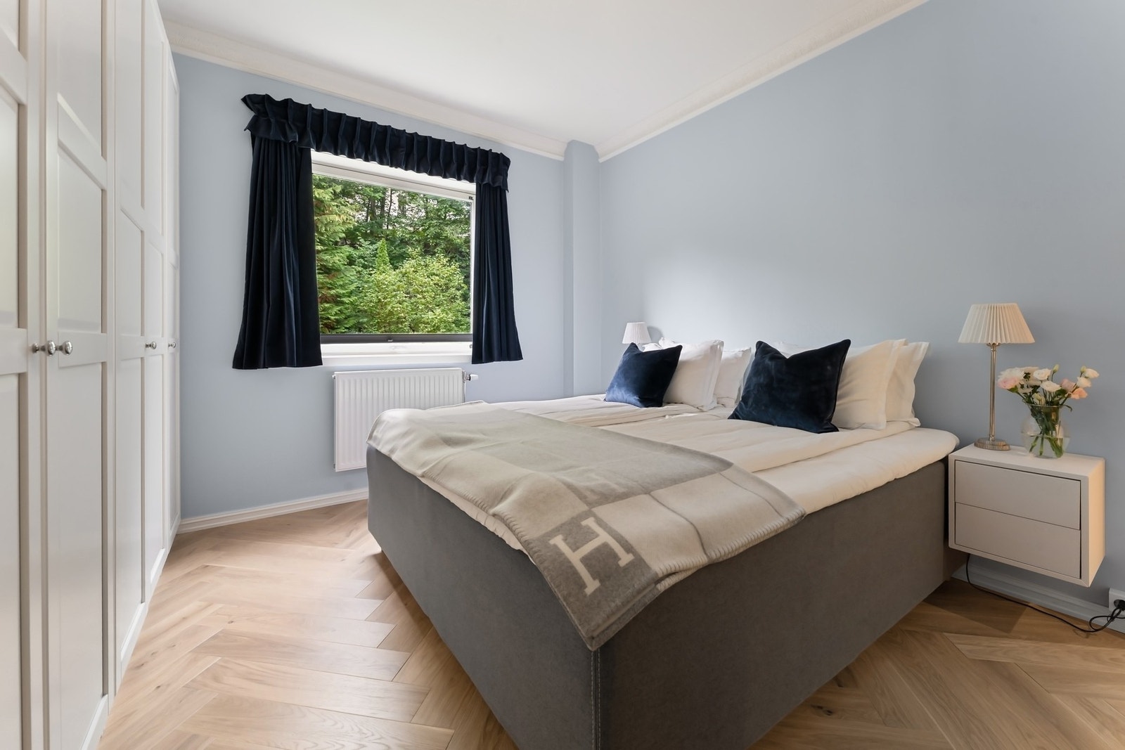 Leiligheten har to gode soverom. Galleribilde