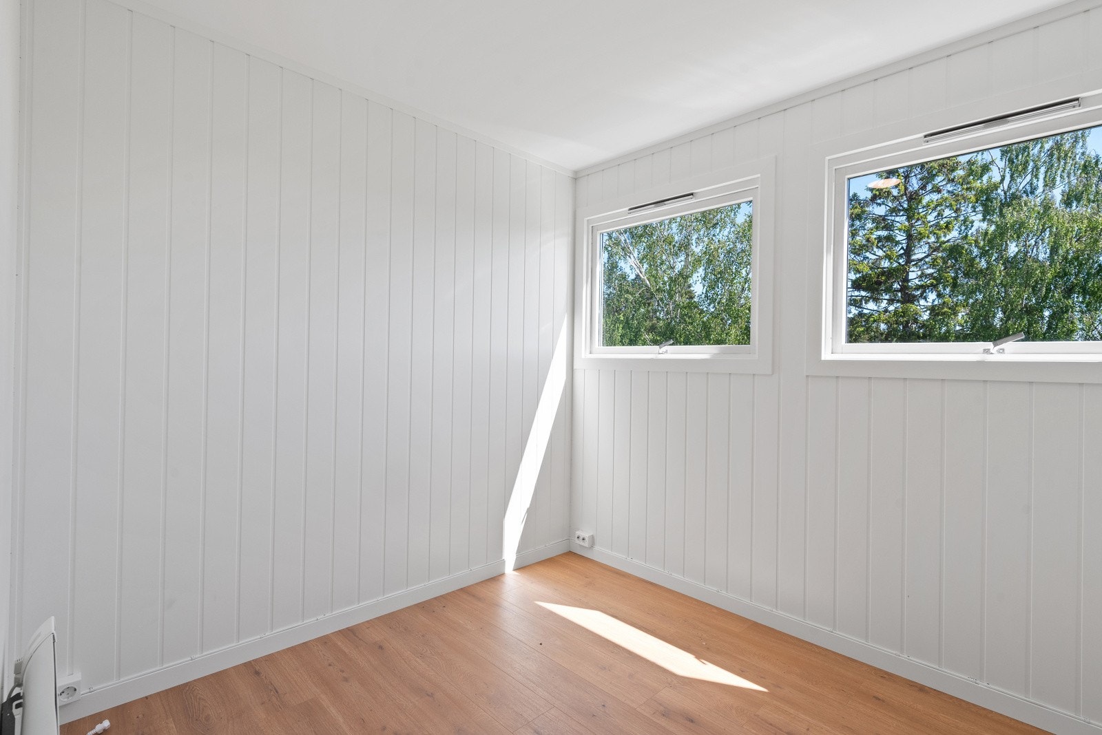 Soverom 3 i underetasjen har fått nye flater og stikkontakter i 2024. Galleribilde