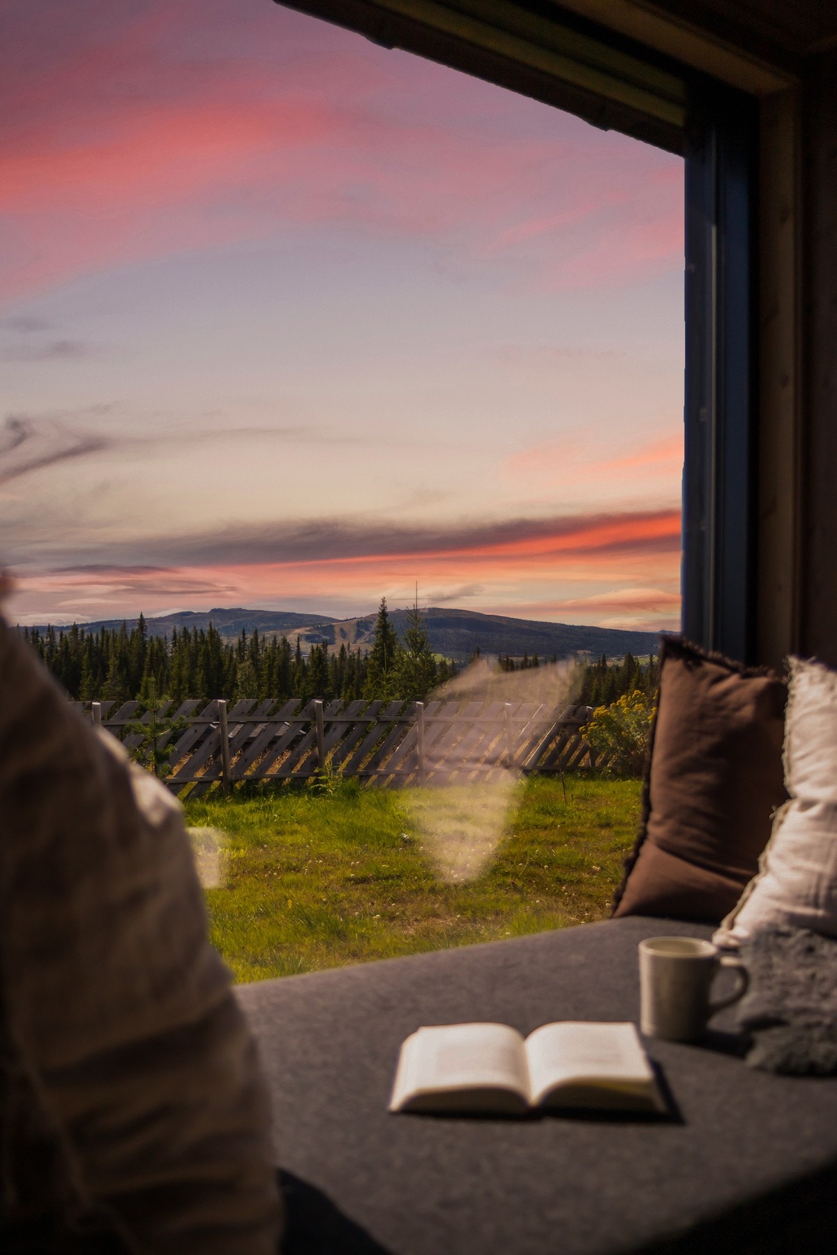 Nyt solnedgang og det vakre kvelds synet Galleribilde