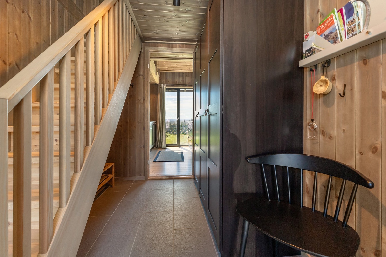 Lun entré med varme i gulvet Galleribilde