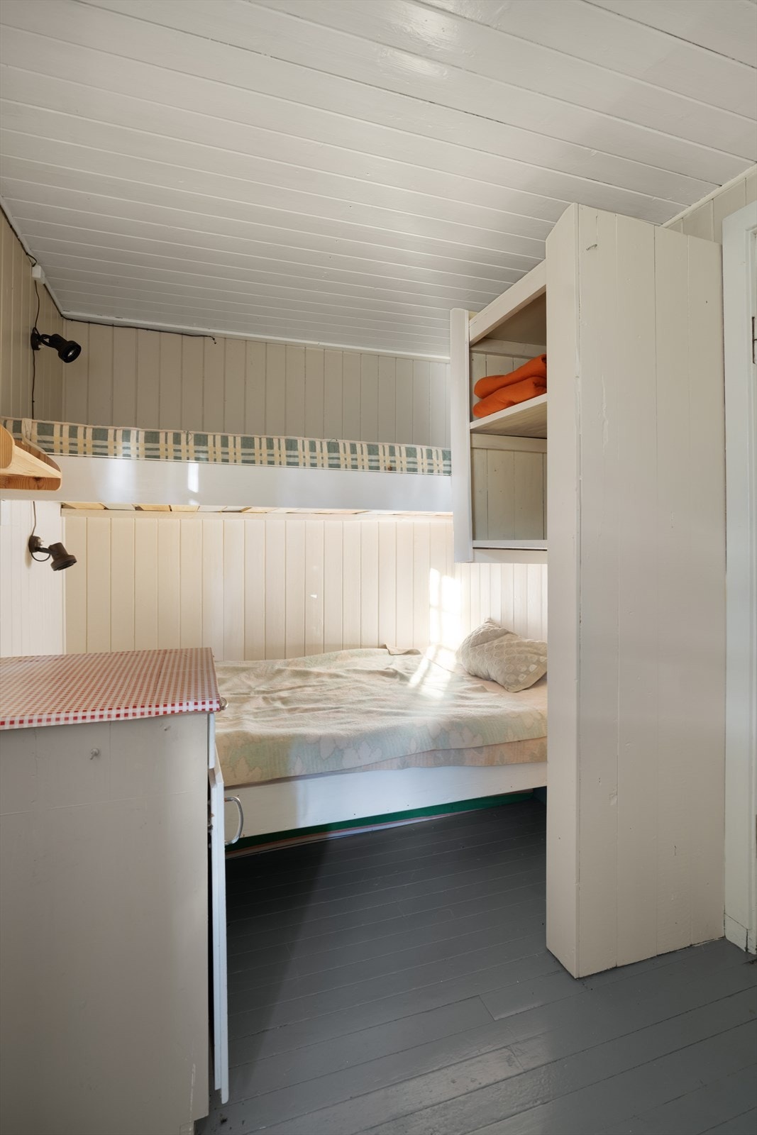 Hytta har to gode soverom med totalt 6 sengeplasser. Galleribilde