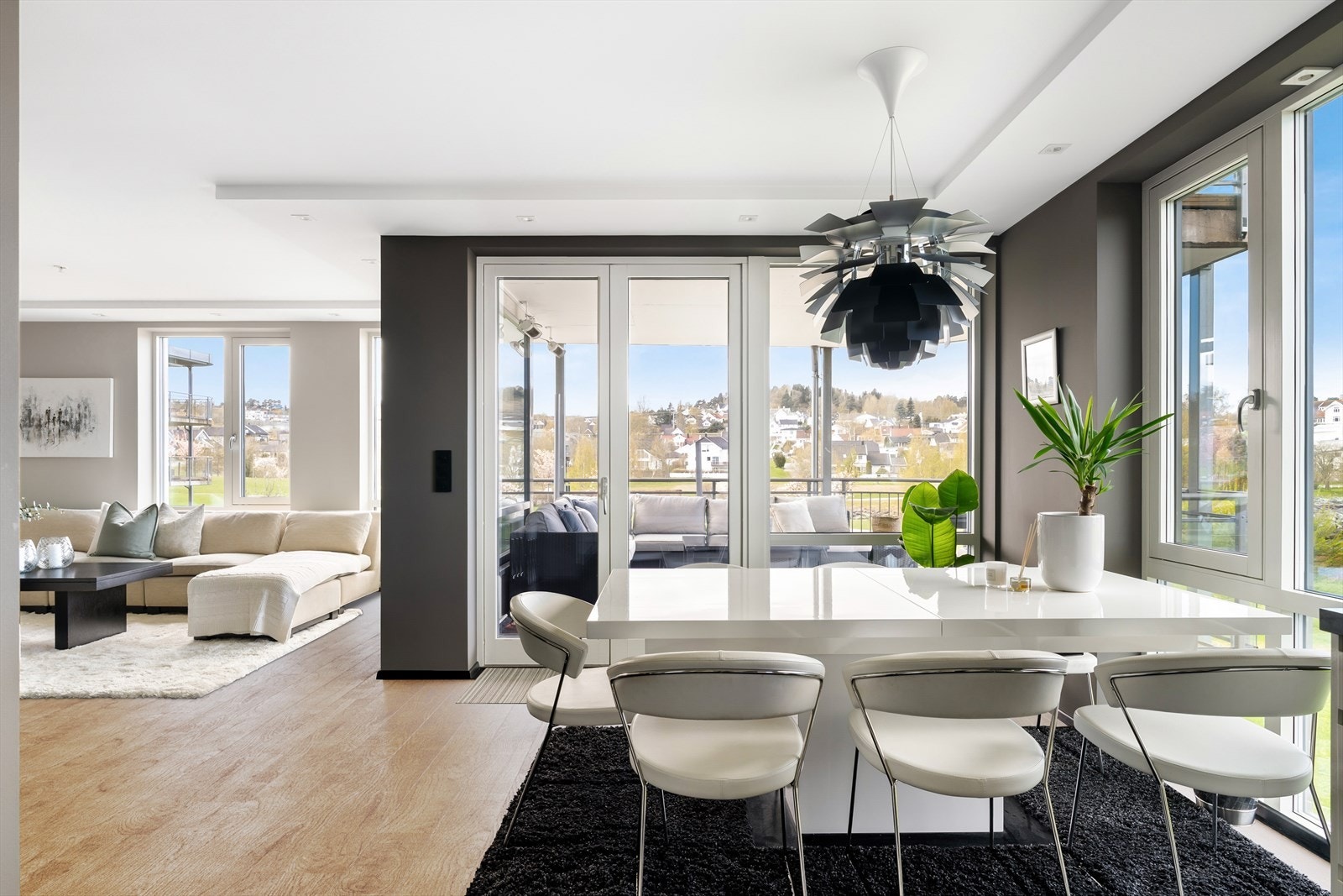 Illustrasjonsbilde med annet gulv (Kan tilpasses og endres etter avtale med selger av leiligheten - ta kontakt med megler) Galleribilde