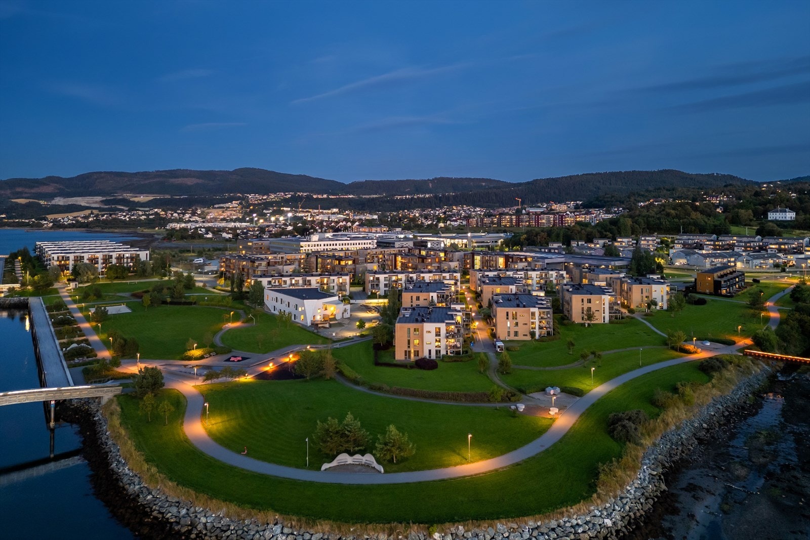 Ønsker du privat visningsavtale av denne boligen? Ta kontakt med megler Olaf E. Rønning på tlf. 478 69 306 for privat visningsavtale. Galleribilde