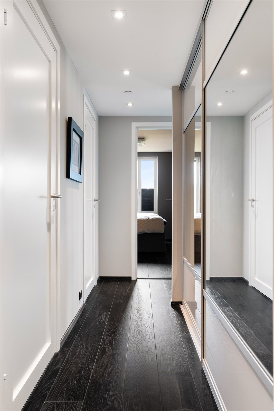 Med sin unike planløsning kan leiligheten like gjerne huse et par som en familie. Galleribilde