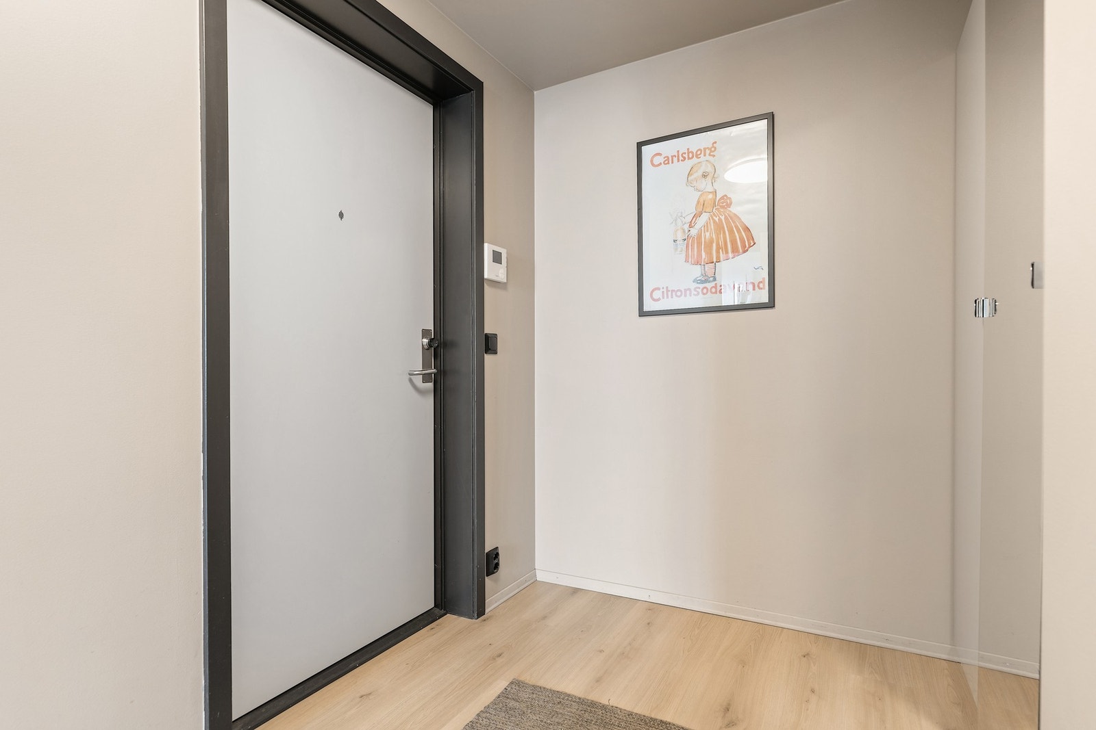 Entré i 2. etasje har en lyd- og brannklassifisert dør. Galleribilde