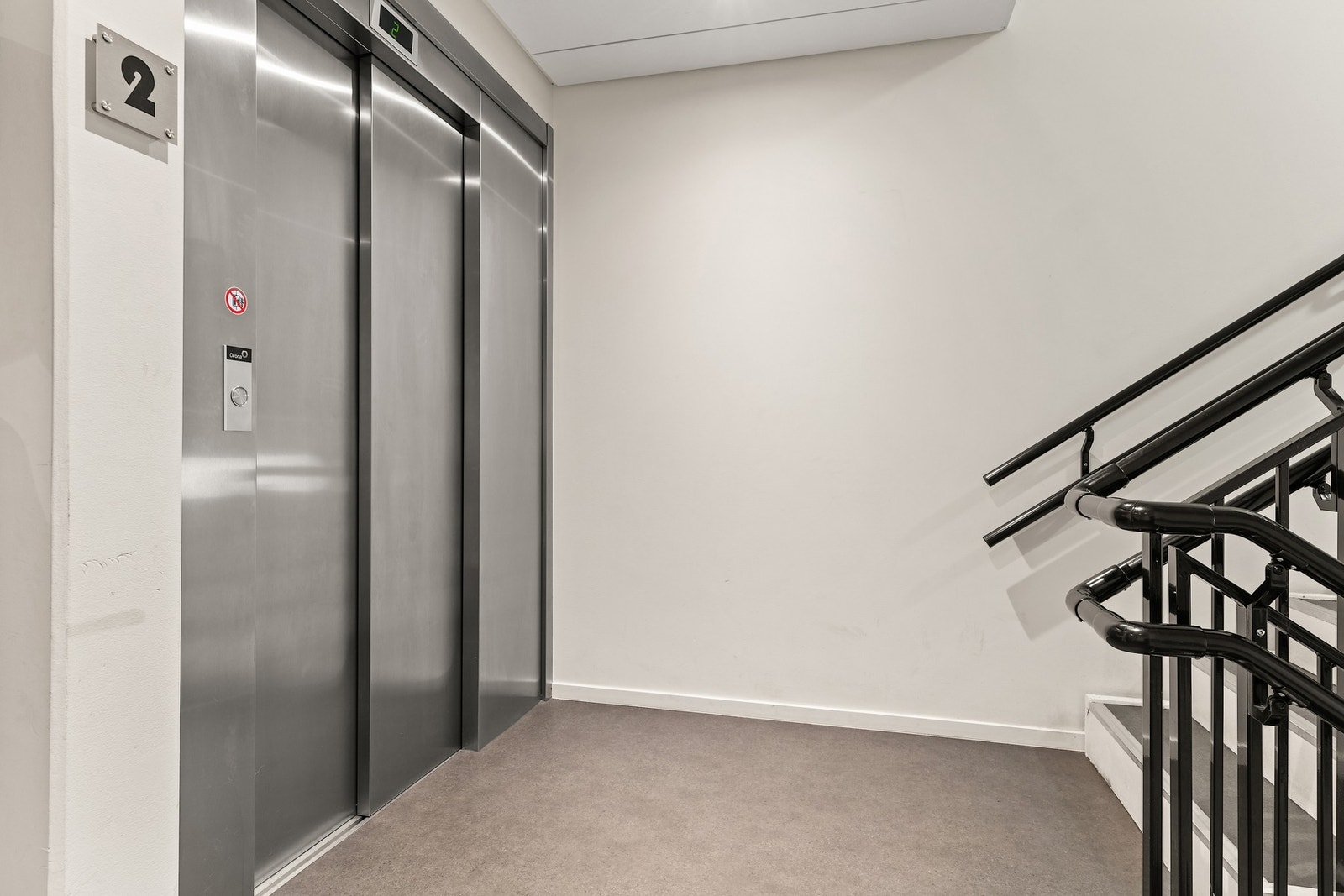 Det er heisadkomst til leilighetsplan. Galleribilde