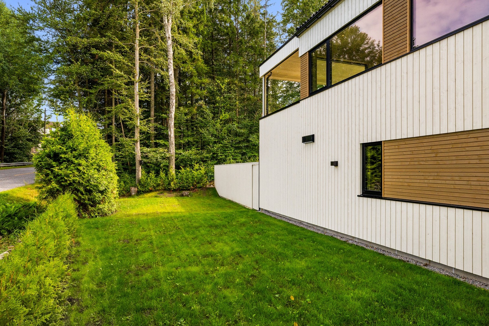 Pent opparbeidet hage Galleribilde