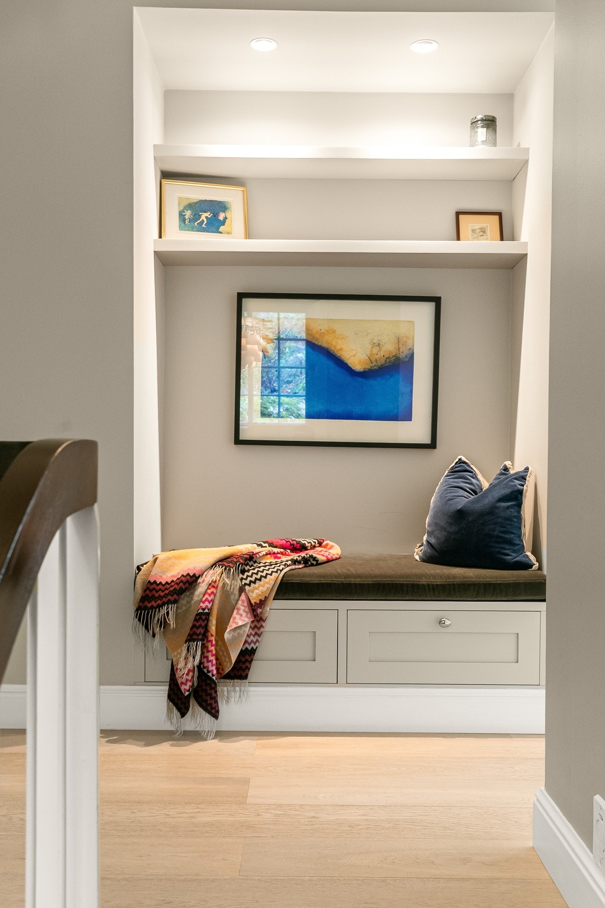 Trivelig trappegang ender i ekstra lesekrok i stuen Galleribilde