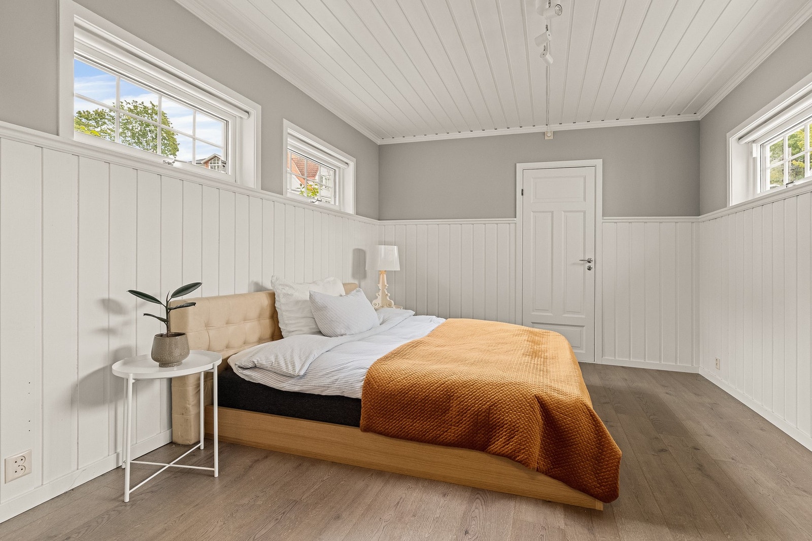 Soverom/ eller stue i tenåringsfløyen. Denne delen kan også brukes for praktikant eller hybel dersom wc rommet utvides med dusj Galleribilde