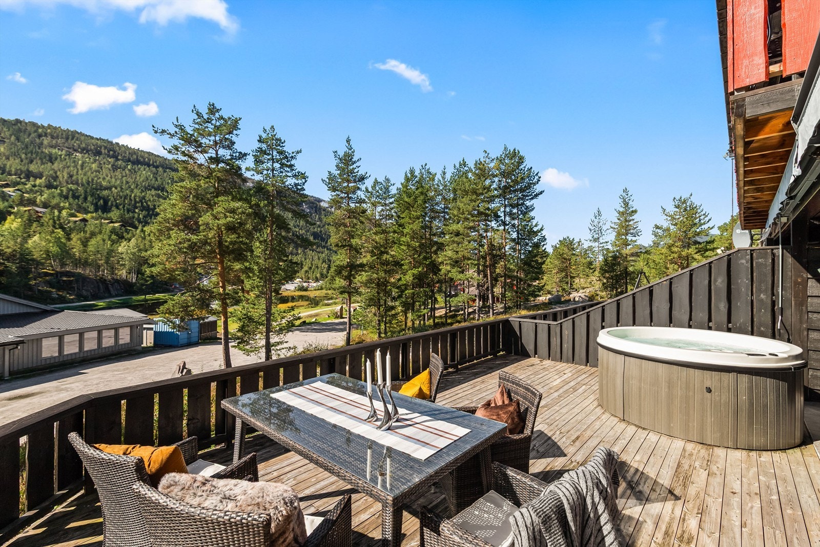 Deilig og solrik terrasse Galleribilde