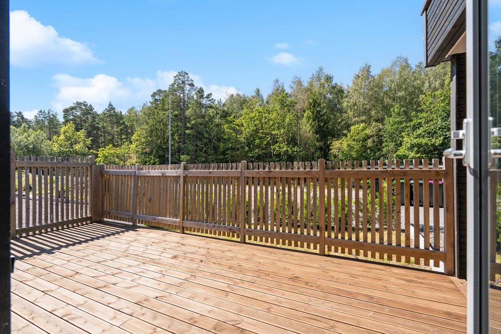 Markterrasse på utsiden av hovedsoverommet Galleribilde