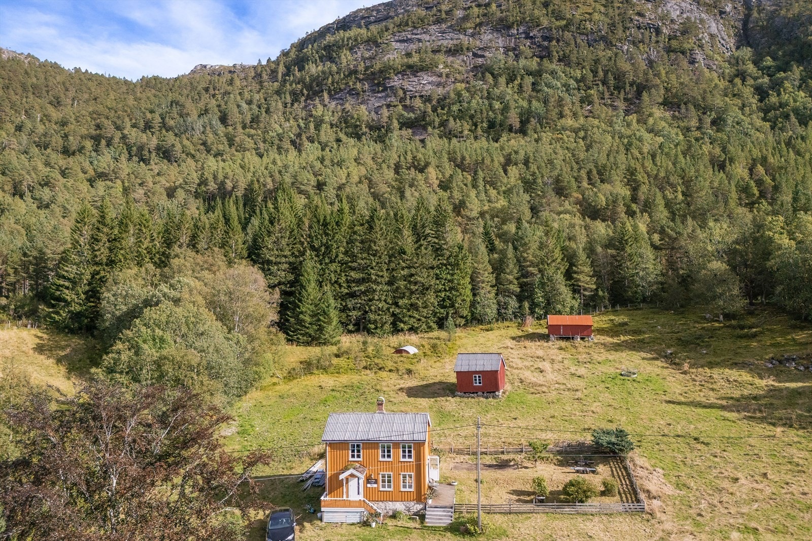 Boligen byr på sjarm og særpreg, samtidig som den er oppgradert på viktige punkter. Galleribilde