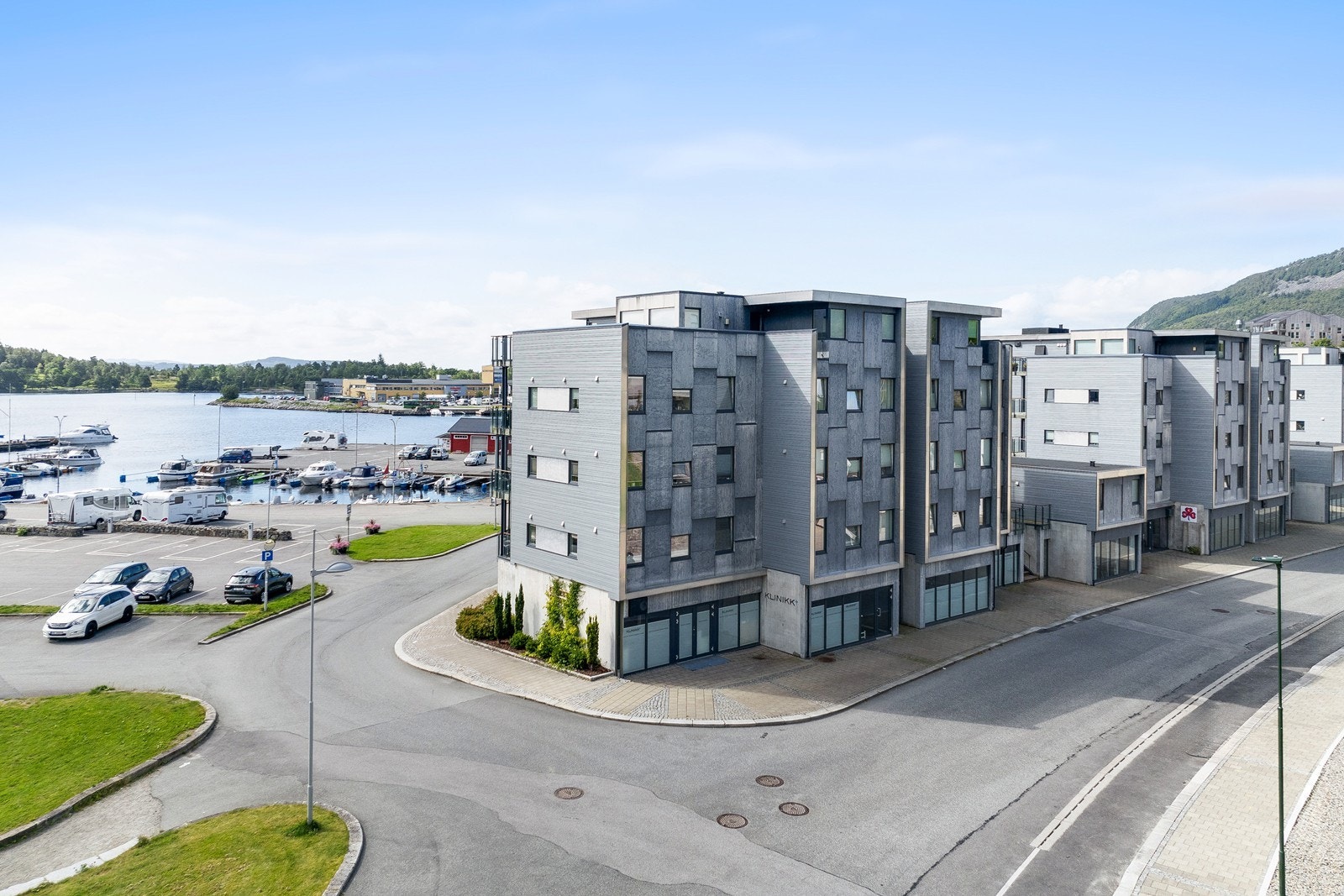 Kjekk leilighet som ligger nede i Vågen ved innseilingen på Jørpeland. Galleribilde