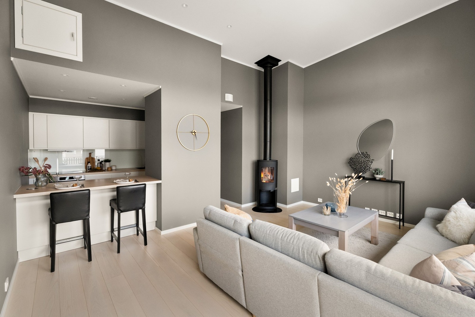 Leiligheten inneholder smarthussystem fra Futurehome. Galleribilde