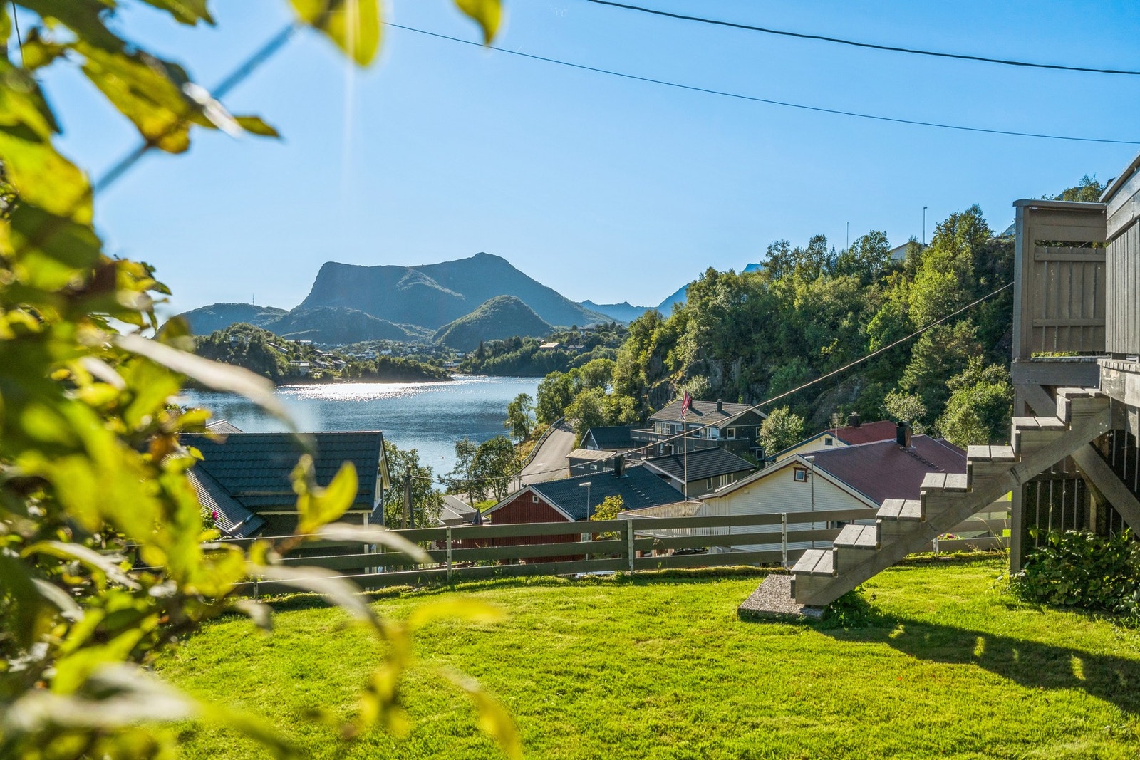 Plen med trapp til altan/terrasse Galleribilde