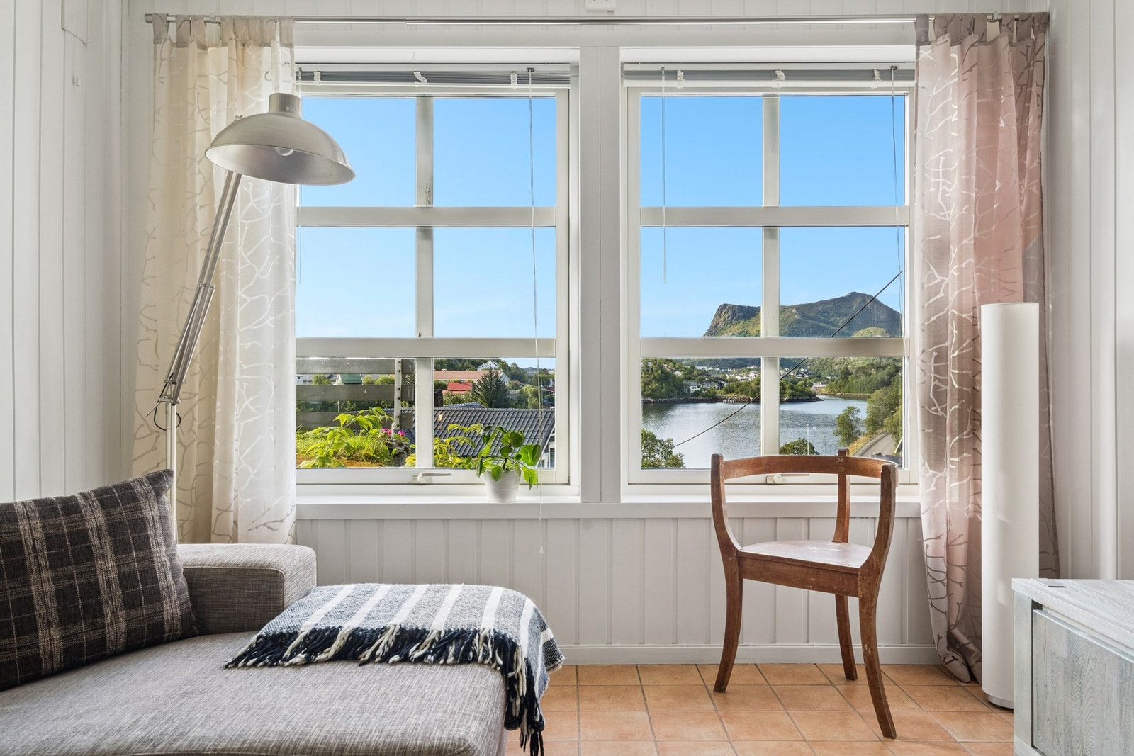 Vakker utsikt fra kjellerstuen Galleribilde