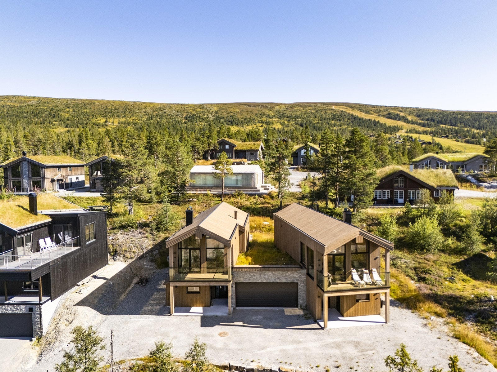 Her bor du midt i hjertet av et av Norges mest sentrale og tradisjonsrike fjellområder, med kort vei til både naturopplevelser og fasiliteter. Galleribilde