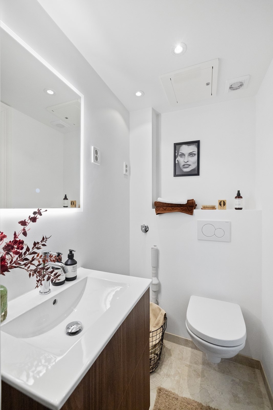 Det er varmekabler i gulv. Galleribilde