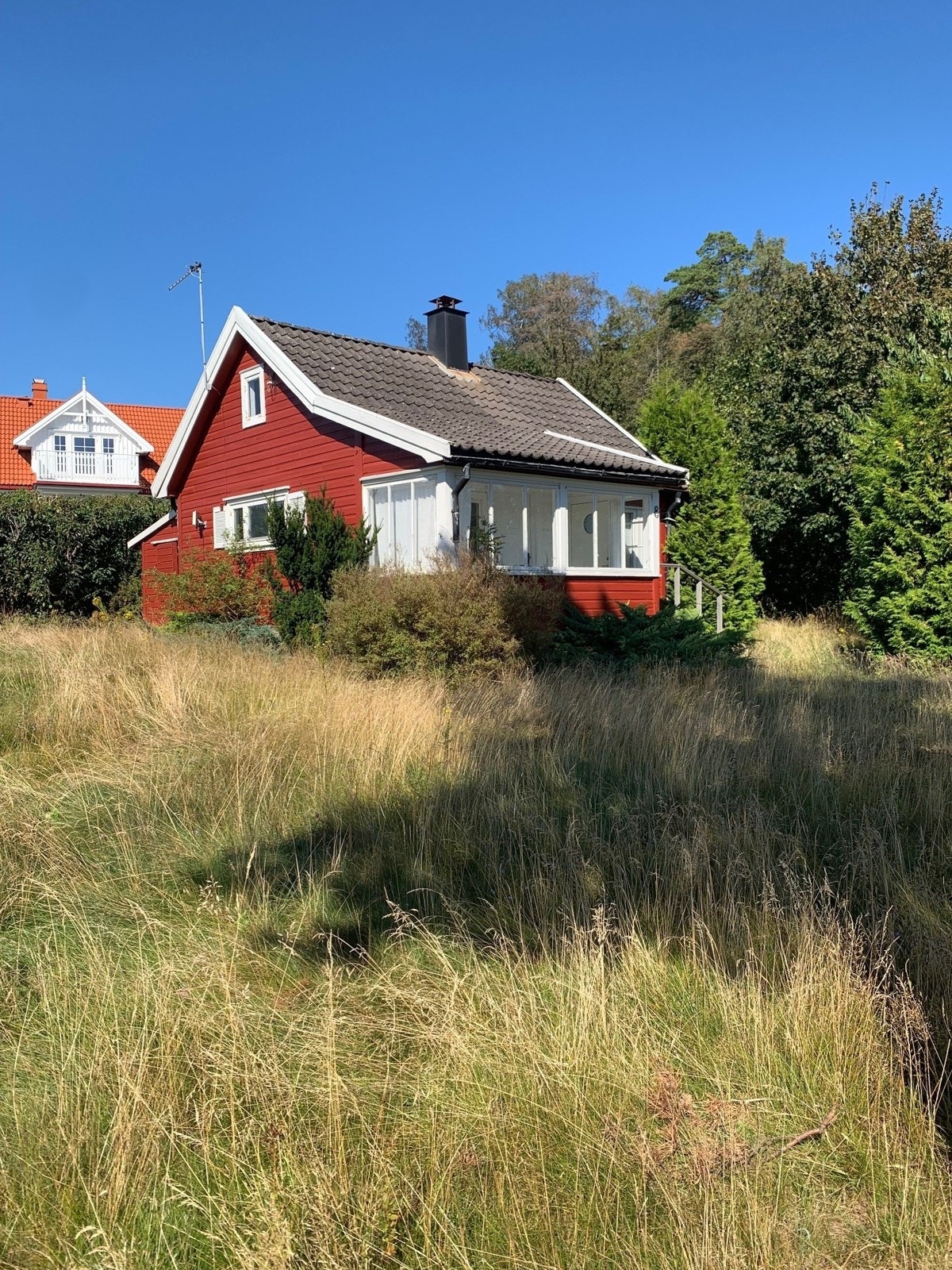 HUSET I HAGEN 2 Galleribilde